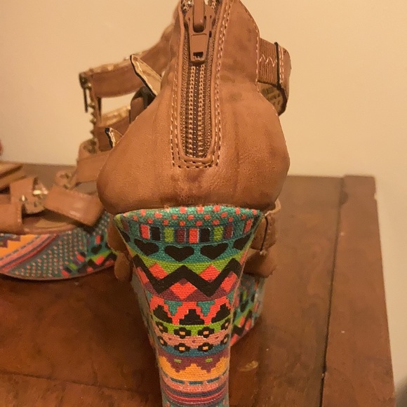 Betseyville wedge zipper shoes 9.5 - Picture 4 of 6
